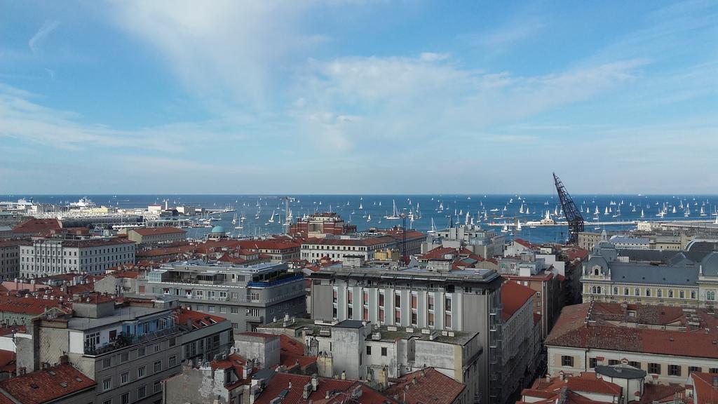 La Finestra Sul Mare Apartment Trieste Bagian luar foto