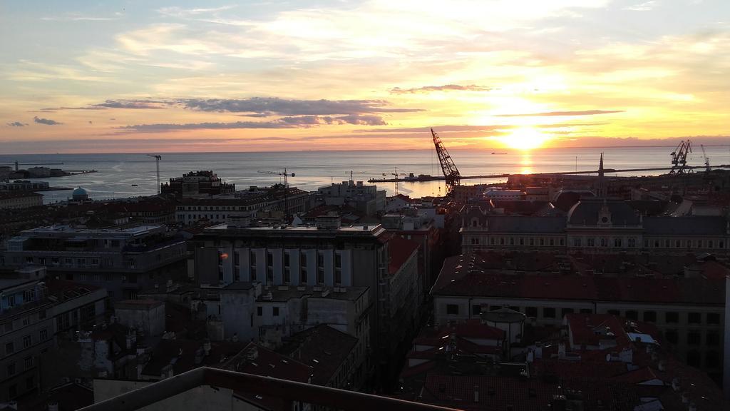 La Finestra Sul Mare Apartment Trieste Bagian luar foto